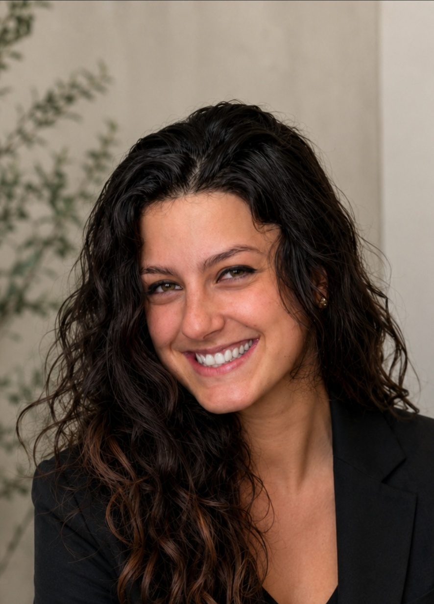 תמר — מנהלת הסטודיו
